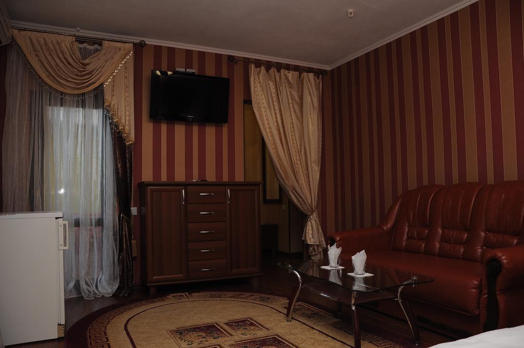 Casablanca Hotel Kalush Habitación foto
